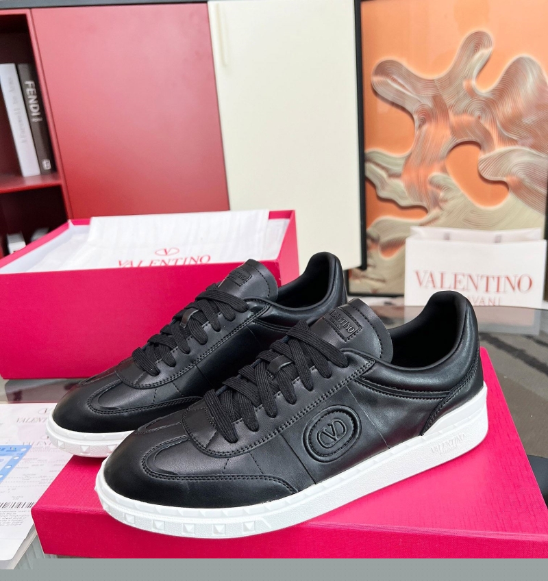 Valentino Sneakers